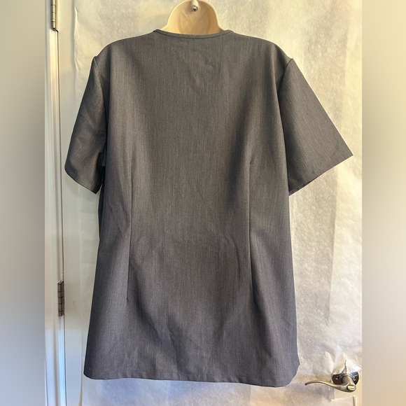 Figs Gray Technical Collection V-Neck Short Sleeve Scrub Top classic fitSz-XL Z6 - Picture 5 of 12